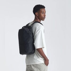 Urth Arkose Backpack